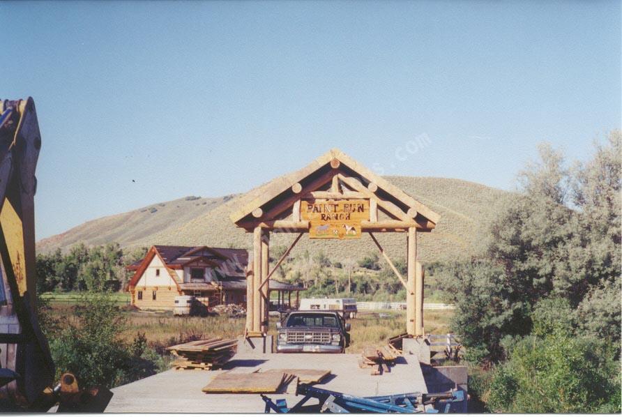 Log Home Construction Photo